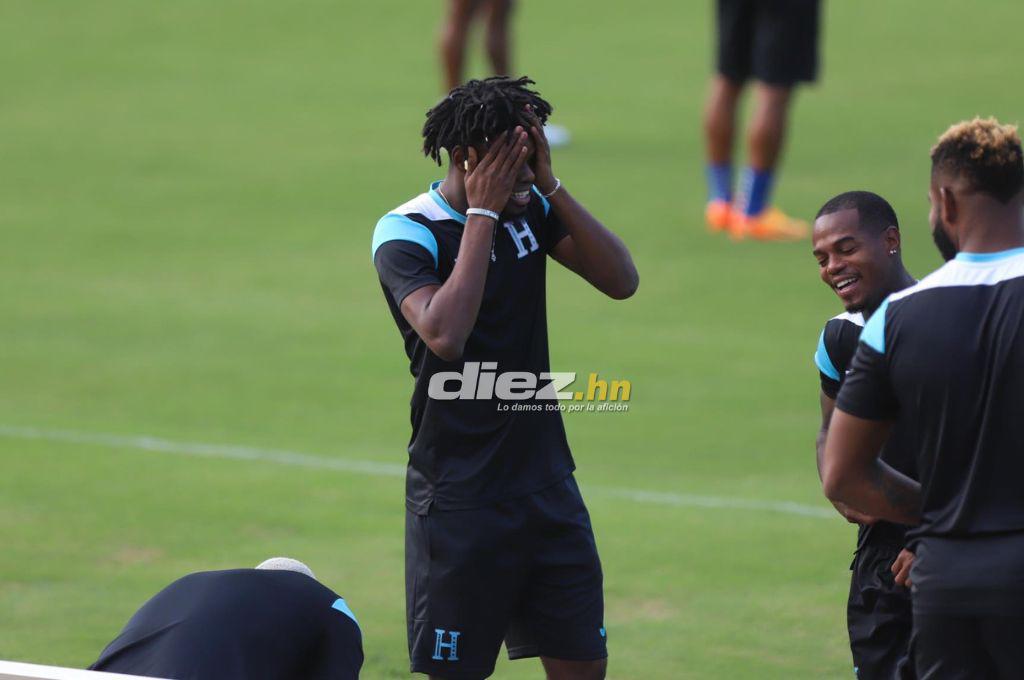 La charla de Diego con futbolista y la admiración de “Chelito” a Pinto: el último entrenamiento de Honduras antes de enfrentar a Haití