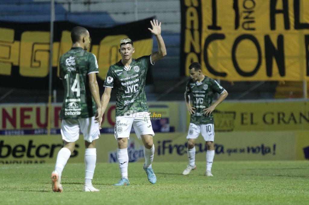 NO SE VIO EN TV: Las selfies del “Toro” Benguché, el detalle con los tacos del debutante Francisco Martínez y el enfado de Manolo Keosseián