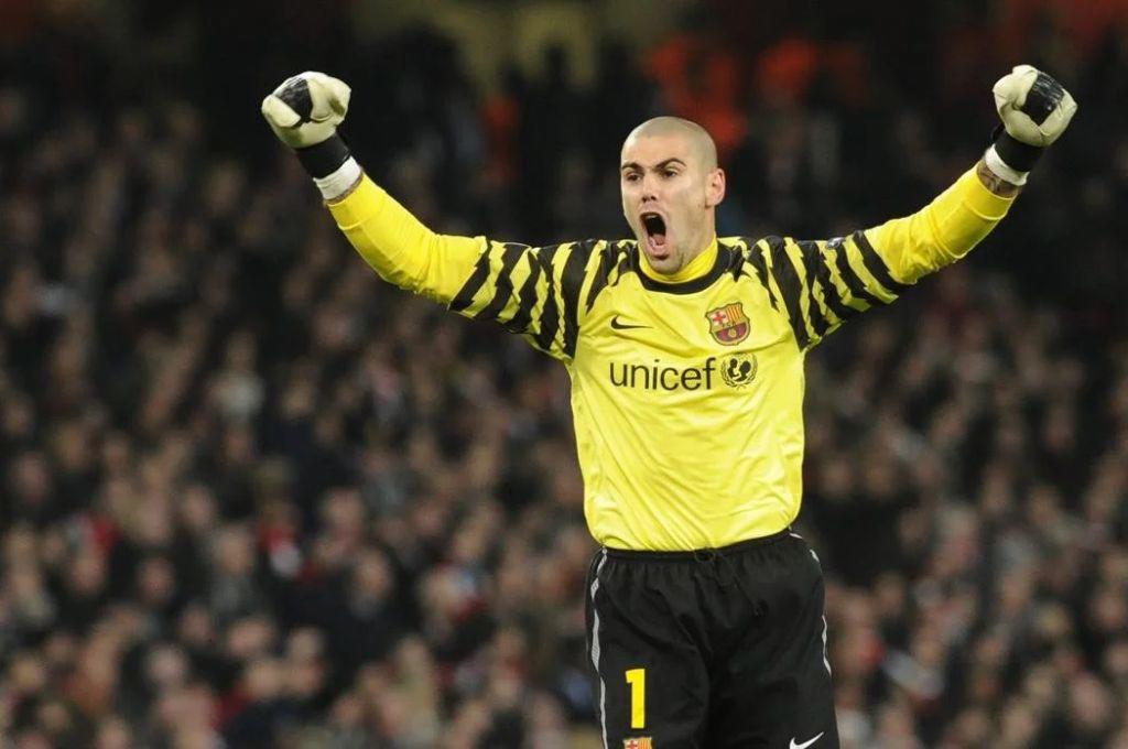 Víctor Valdés, ex Barcelona, vuelve a las canchas en inesperado puesto: toda la suerte del mundo en esta nueva etapa...
