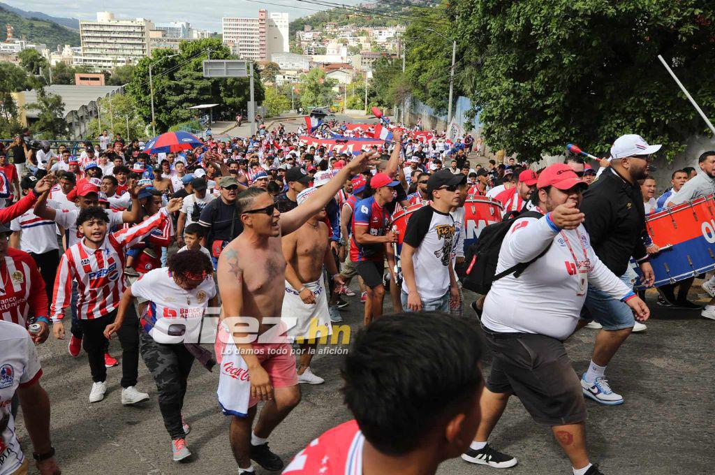 Olimpia-Génesis: ¿Qué pasó con Tilguath en su llegada?, el show de la Ultra Fiel y el gesto de los jugadores con la afición blanca