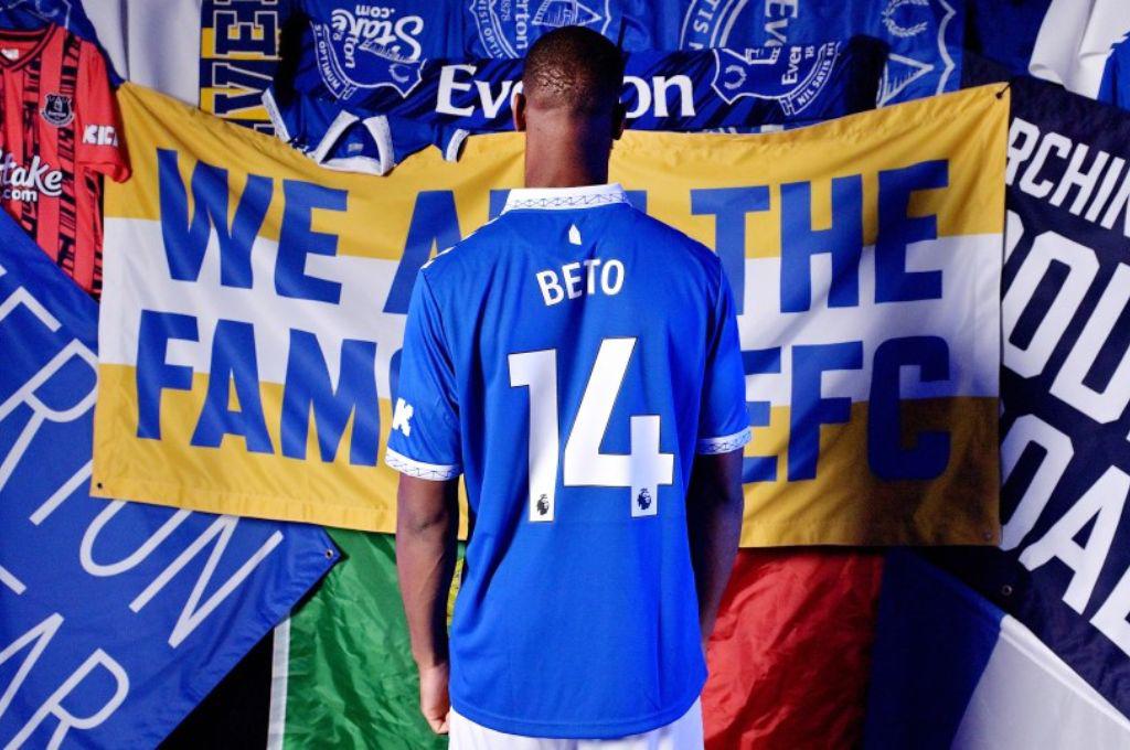 De trabajar en KFC a ser comprado por 25 millones para jugar en la Premier y revela su sueño con Cristiano Ronaldo