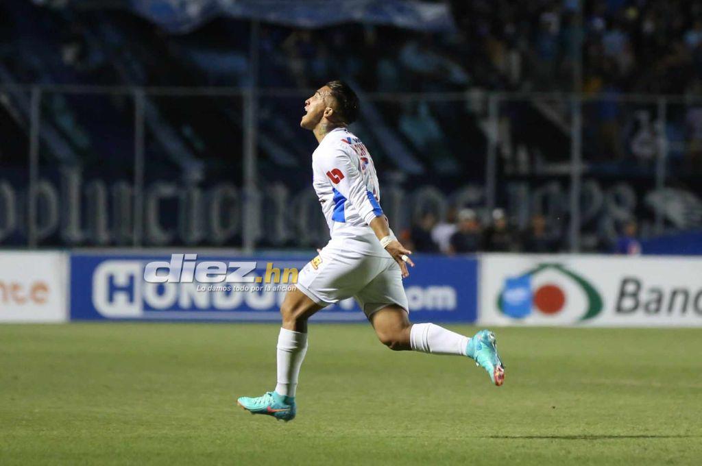 El festejo ‘tiktokero’ de Chirinos, el problema que pasó entre Najar y Auzmendi y la visita de Rueda en el Olimpia-Motagua