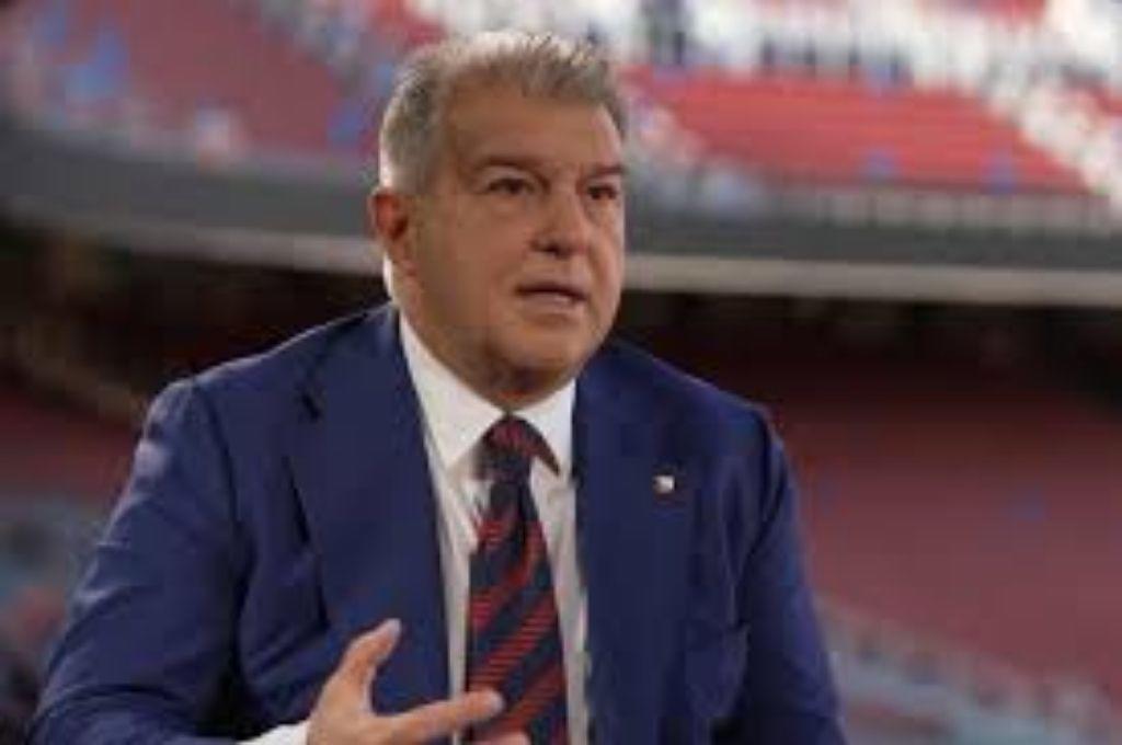 Cristiano Ronaldo lo quiso en su club: Laporta deja de ser presidente del Barcelona y se confirma su reemplazo