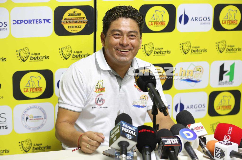 No se vio en TV: La tristeza del Génesis, la barra del Olimpia se robó el show y enojo de Pedro Troglio en conferencia