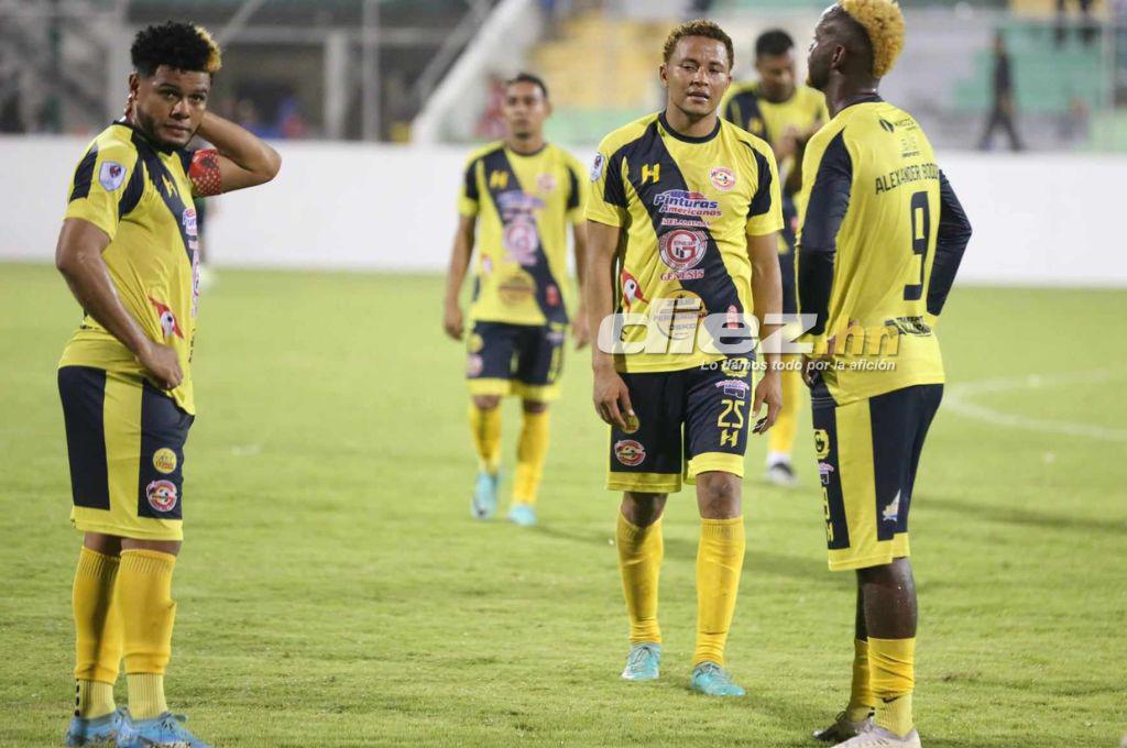 No se vio en TV: La tristeza del Génesis, la barra del Olimpia se robó el show y enojo de Pedro Troglio en conferencia