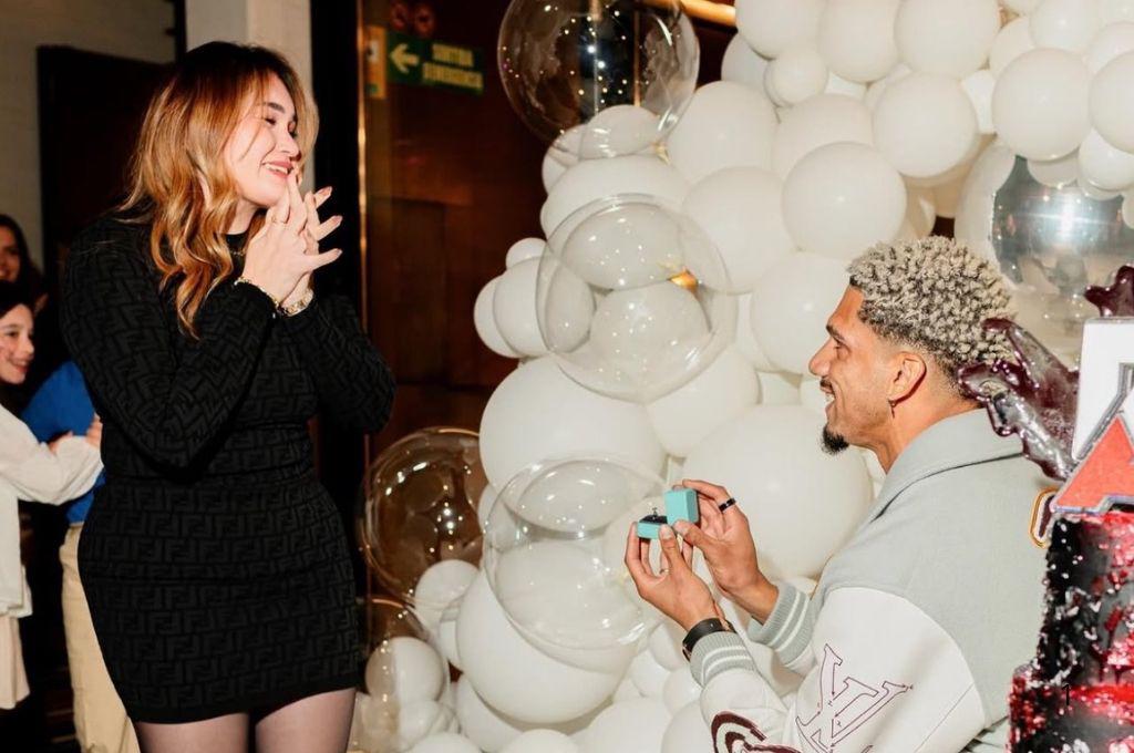 Araujo renovó con el Barcelona, pero esa ‘no’ fue la mejor noticia: la sorpresa del charrúa de la que todo mundo habla en redes