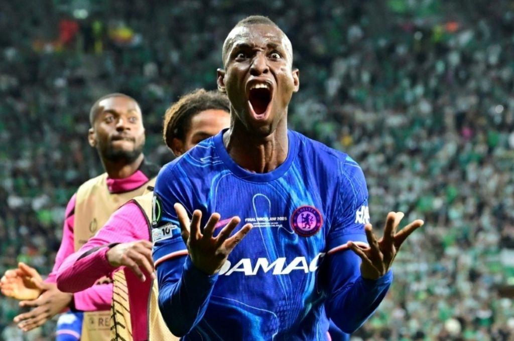 Real Madrid fichará a jugador desconocido, Flick le súplica que se quede en Barcelona y Messi con nueva dupla en Miami