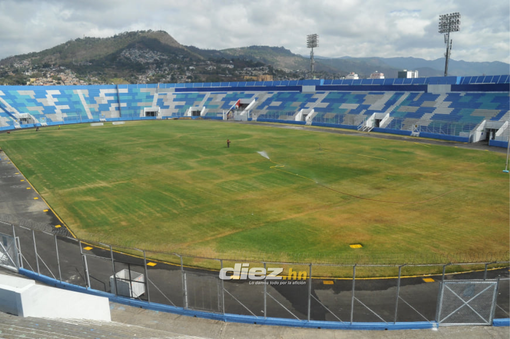 ¡Ya tiene nuevas butacas, pero la cancha está peor! Así luce actualmente el estadio Nacional y los cambios que vienen a mitad de año