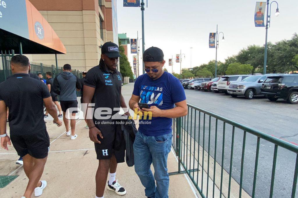 Así disfrutaron los jugadores de la Selección de Honduras junto a Mauricio Dubón en el Minute Maid Park; hubo regalo especial