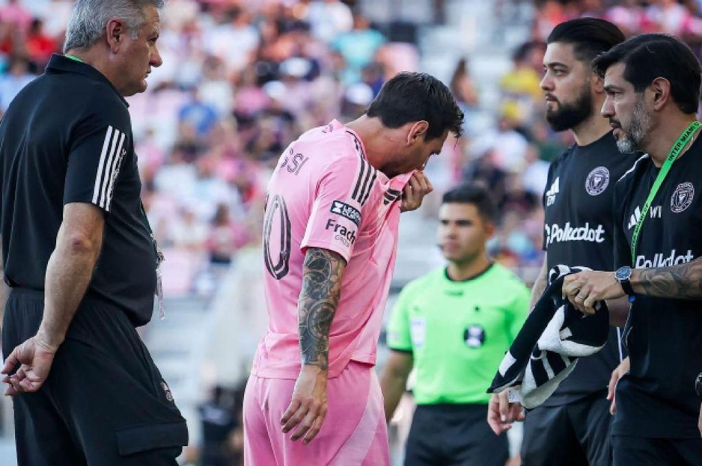 La bronca que tuvo Messi ante Necaxa, revelan la lesión del argentino y los amigos de Leo salvan al Inter Miami en la League Cup