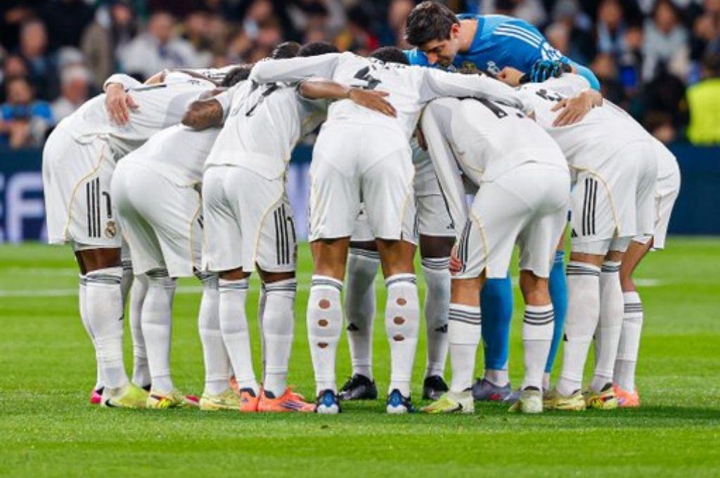 La decisión final que tomó el vestuario del Real Madrid con Xabi Alonso: Lo único que podemos hacer es cambiar...