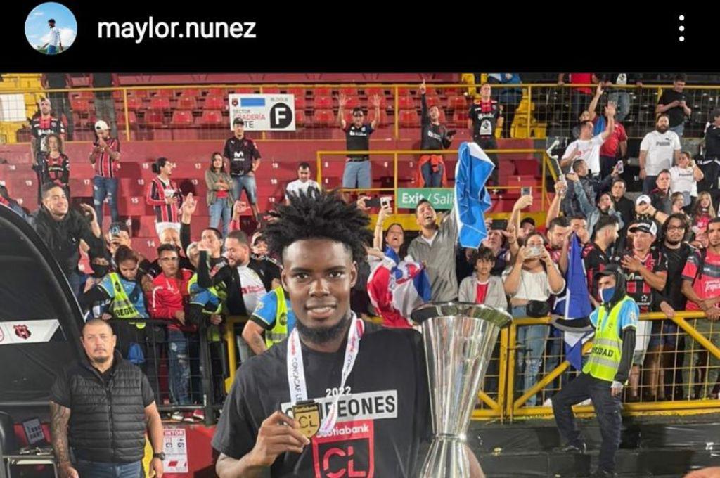 ¡Buenos días bicampeones! Abrazados a la Liga Concacaf durmieron y se levantaron los jugadores del Olimpia