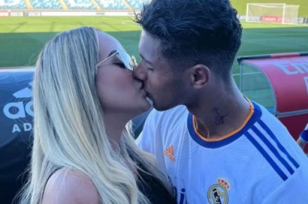 Se tatuó el nombre de “su hija” y descubrió que no es el padre biológico: “Hicimos pruebas de ADN y salieron negativas”