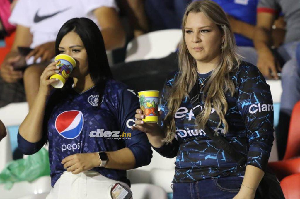 La incredulidad del “Mango”, inexorable ley del ex y el éxtasis de Troglio tras clasificar a su primera final de Concacaf con Olimpia (FOTOS)