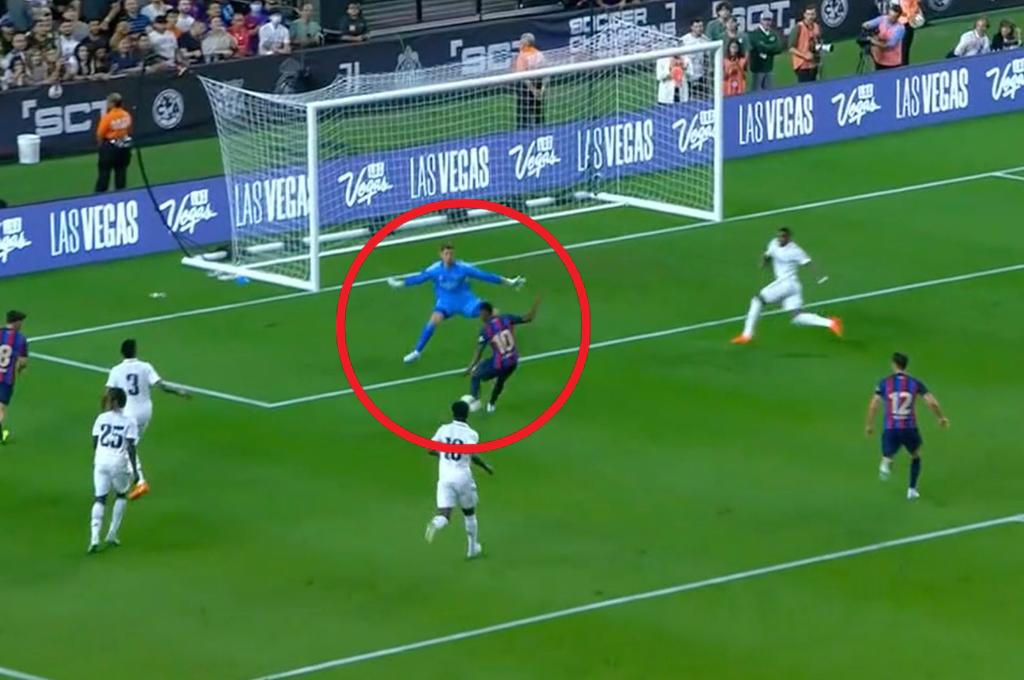 Raphinha le quema el arco al Real Madrid, los agarrones y así fue el debut de Lewandowski con el Barça; Amado Guevara en el Clásico