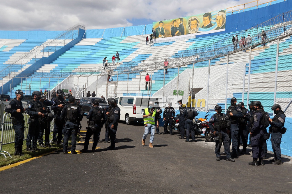 Chelato Uclés vive: Así luce el estadio Nacional previo a la toma de posesión presidencial de Xiomara Castro; la cancha quedará más destrozada