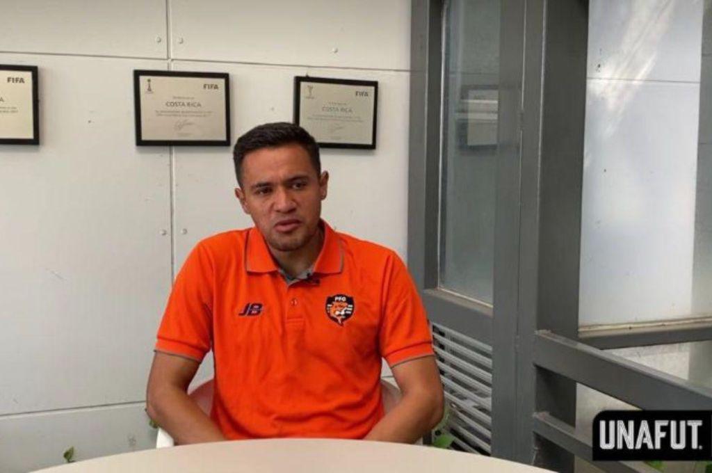 Roger Rojas y su nueva vida luego de su retiro del fútbol: El proceso doloroso que pasó...¿qué le han dicho los médicos?