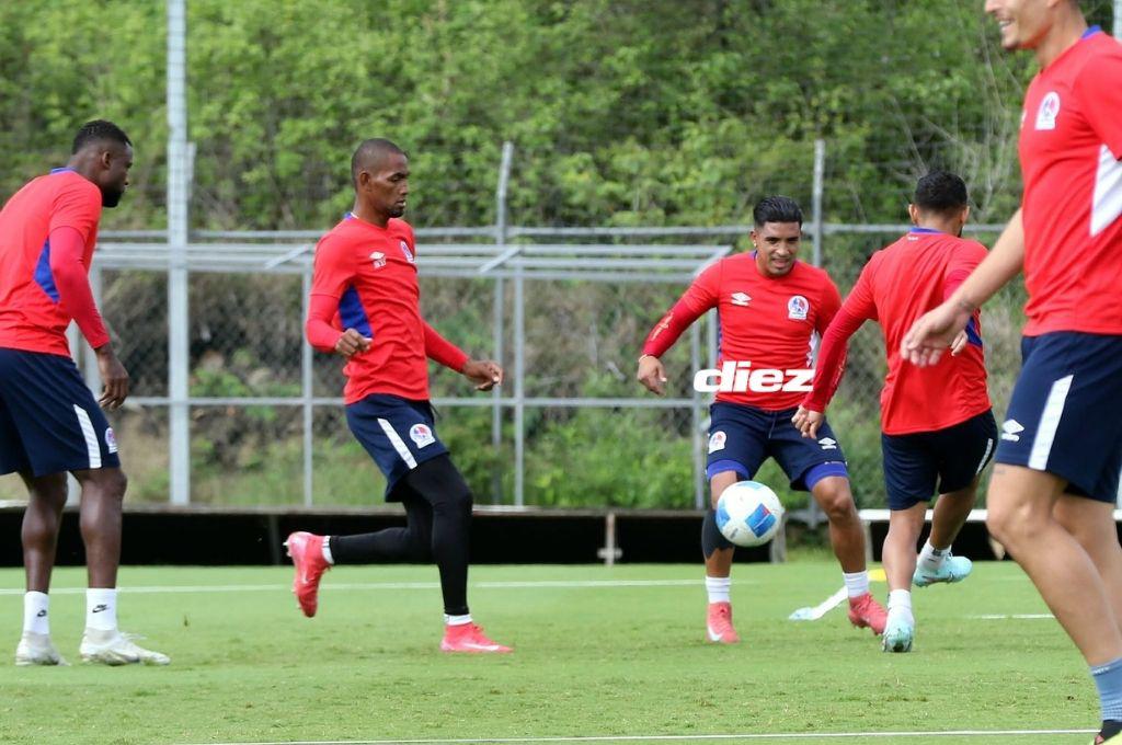 Sin Carlos Pineda en el Olimpia, una visita sorpresa y Espinel recibe buena noticia previo al duelo contra Real Estelí