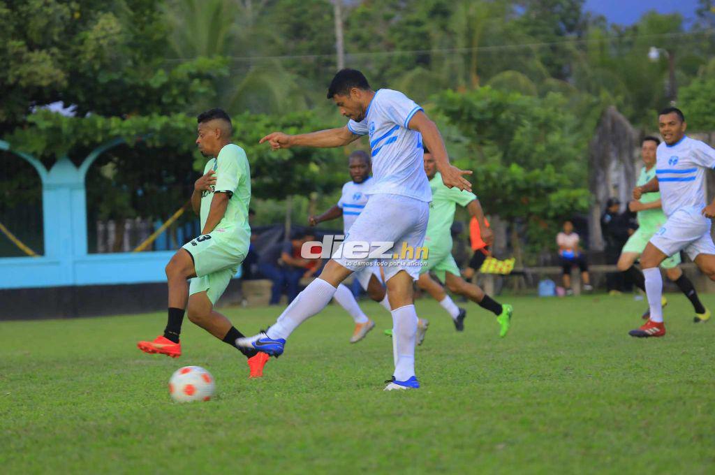 Noel Valladares se roba el show de delantero, el gesto de Amado y Wilmer: Así fue el partido de las Leyendas de Honduras en Omoa