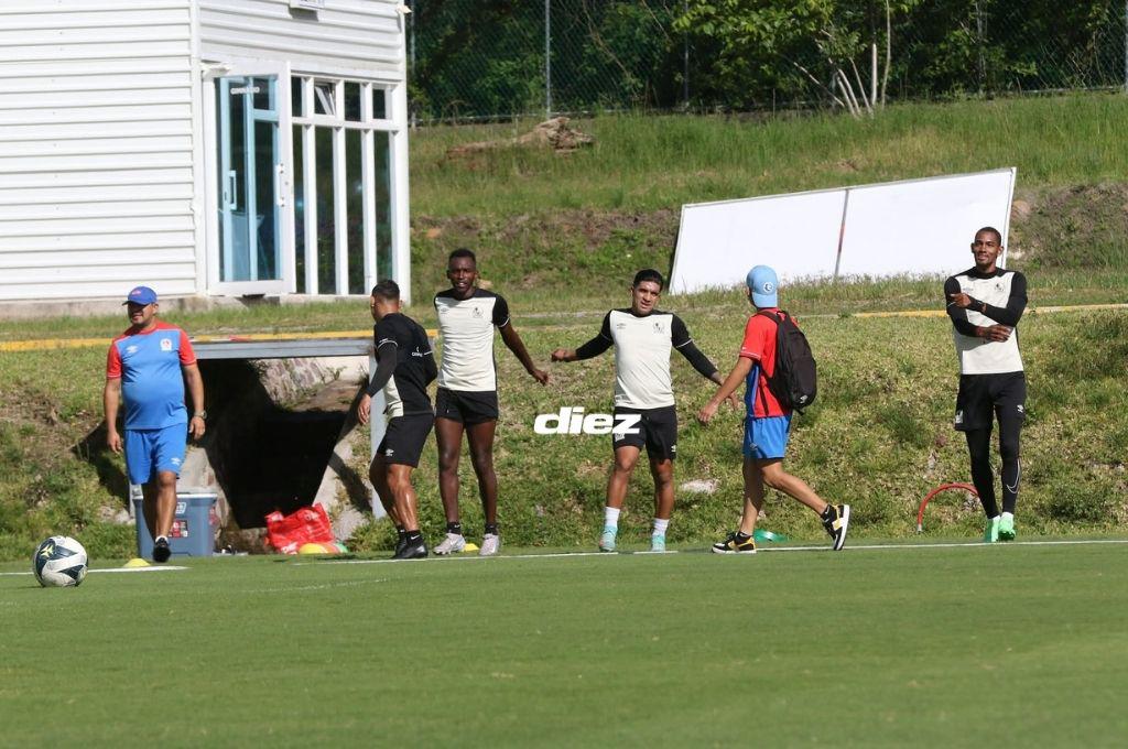 Olimpia sufrirá una baja, busca nuevo fichaje y Espinel le da la bienvenida; así fue el entreno del león previo al clásico con Motagua