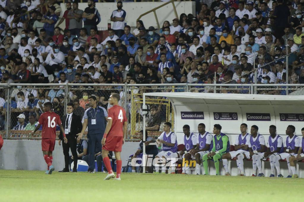 NO SE VIO EN TV: El éxtasis de Honduras tras clasificar al Mundial de Indonesia, el enorme gesto de Luis Alvarado y la tristeza de Panamá