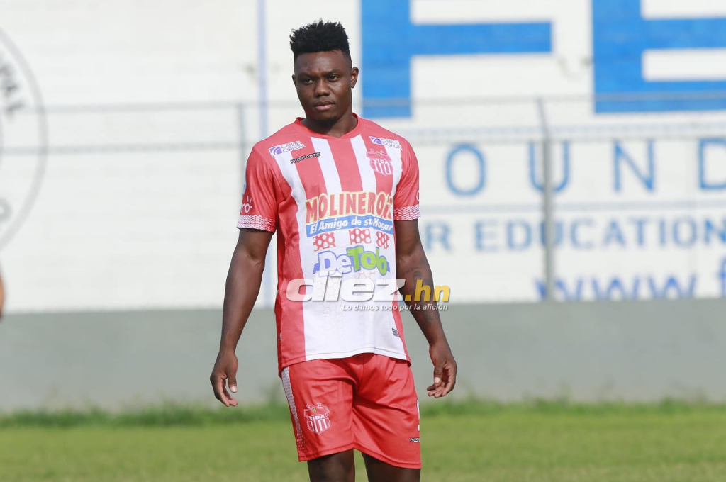 NO SE VIO EN TV: El regreso de “Rambo” de León a sus 42 años y el dorsal que eligió; la sorpresa en El Progreso