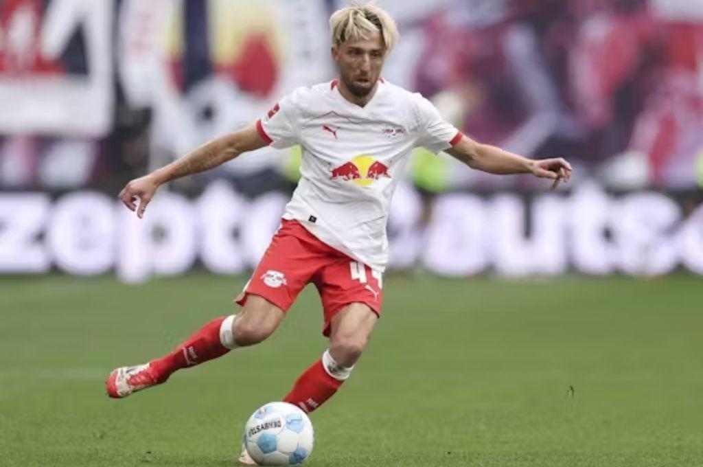 Multicampeón en Alemania es despedido de su club tras la muerte de su hermano: No imaginé que sería así