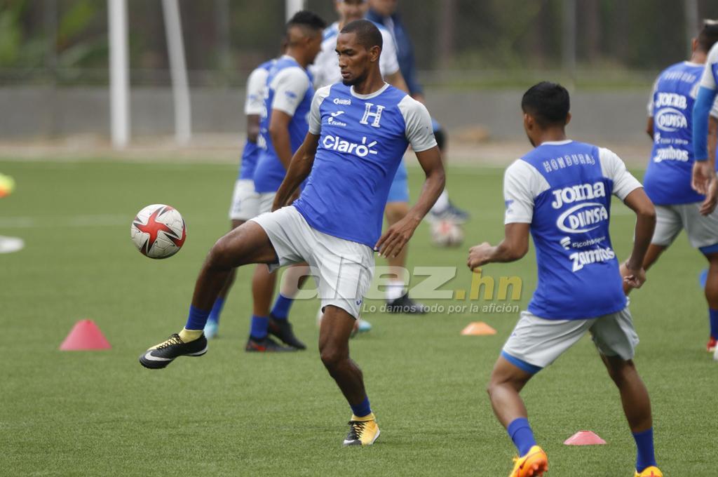 Con dos bajas y sorpresas: la Selección de Honduras realiza su quinto entrenamiento con Diego Vázquez
