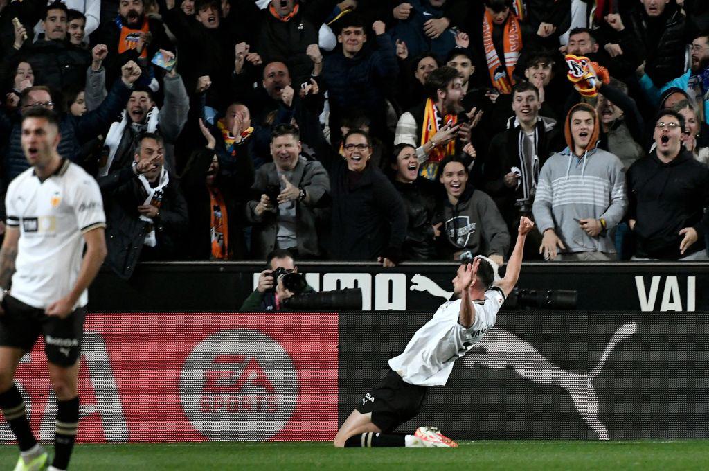 El ‘robo’ de Gil Manzano al Real Madrid, la terrible lesión de Diakhaby y la bronca que tuvo Vinicius con el Valencia en Mestalla