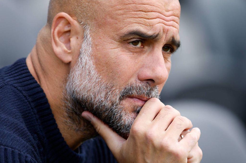 Solo jugó 108 minutos en seis años con Pep Guardiola y Manchester City lo despidió: Ha levantado 12 títulos