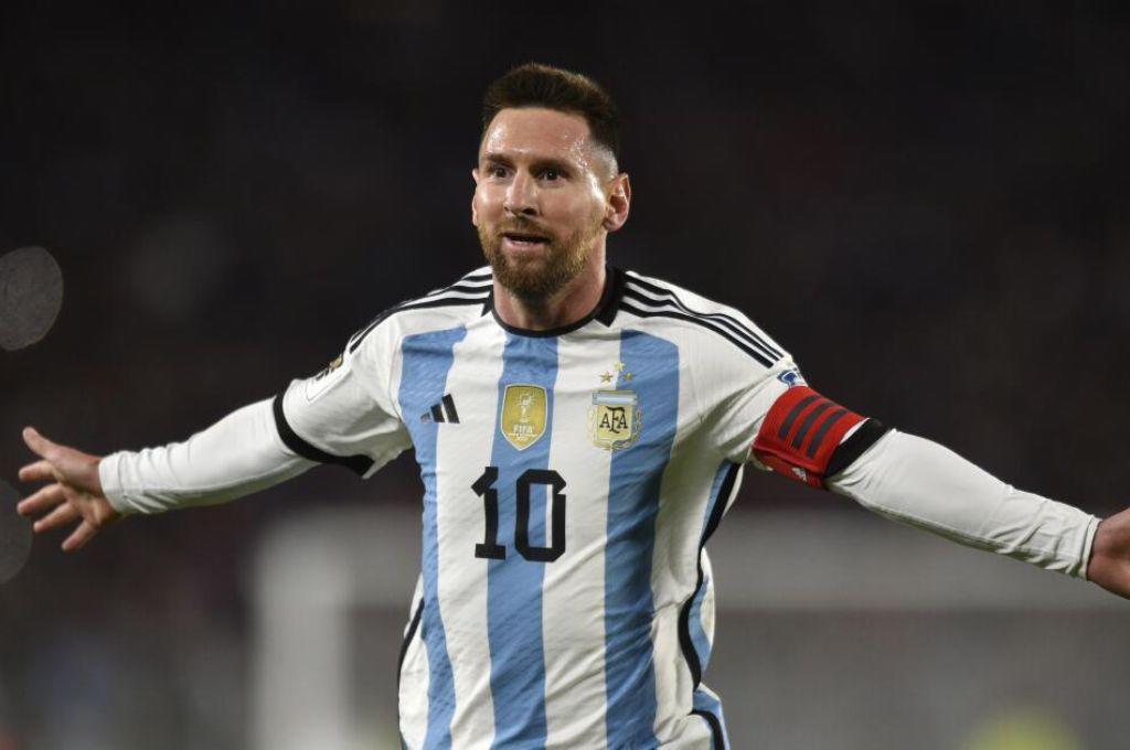 Árbitro confiesa que ayudó a Messi para jugar una final de la Copa América a cambio de un regalo: “Me lo dio en el camerino”