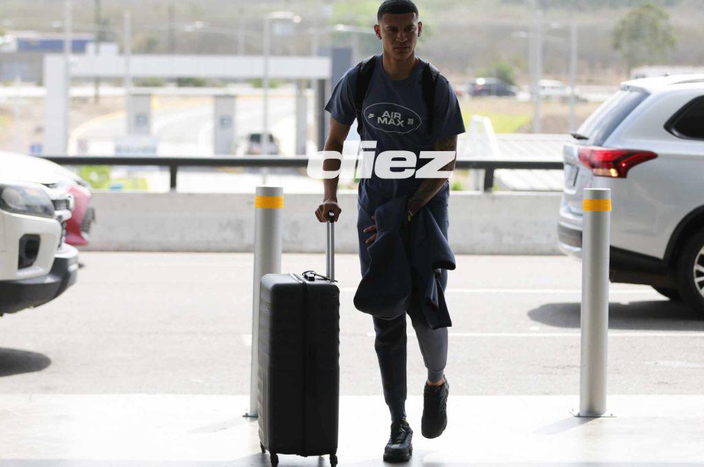 Kervin Arriaga la hace de periodista, el único legionario que se quedó en Honduras y despedida especial para Luis Palma