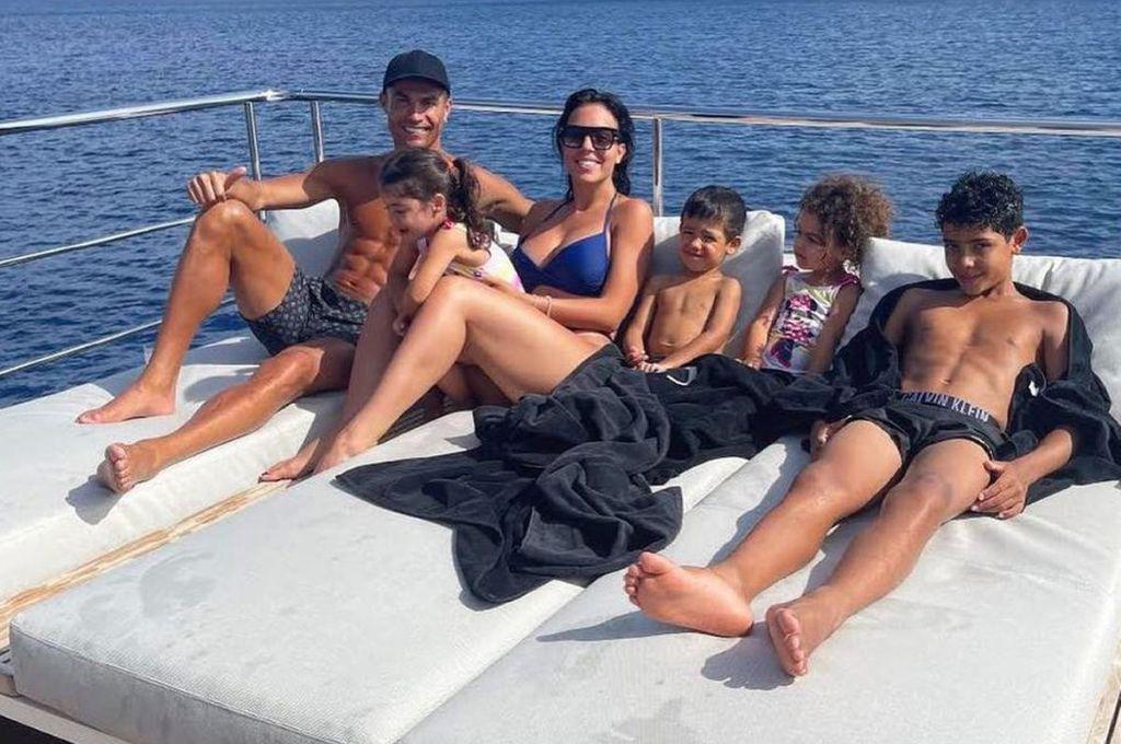 Cristiano Ronaldo, el rey de las redes sociales: Los millones que gana el portugués por cada posteo que hace