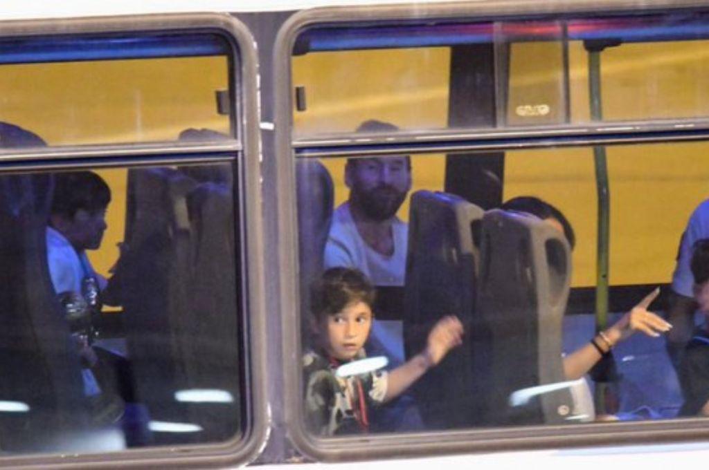 No harán homenaje: Los dos jugadores del PSG que se marchan de vacaciones ante el regreso de Messi a París