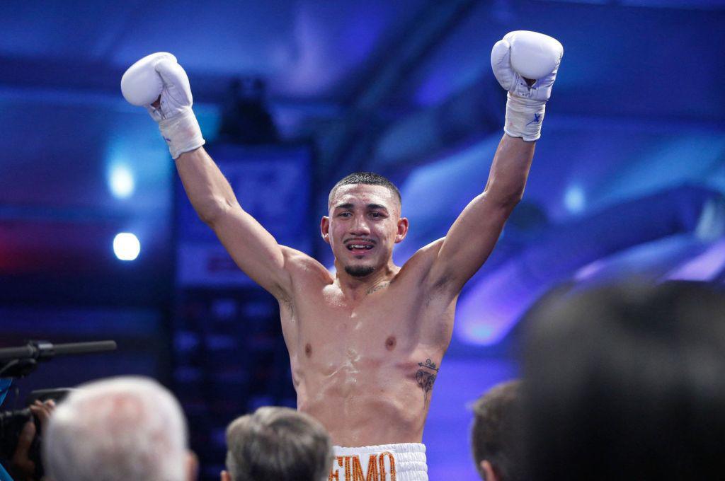 ¡Así lo mandó a la lona! Teófimo López y su resurrección ante Pedro Campa: la bandera de Honduras presente