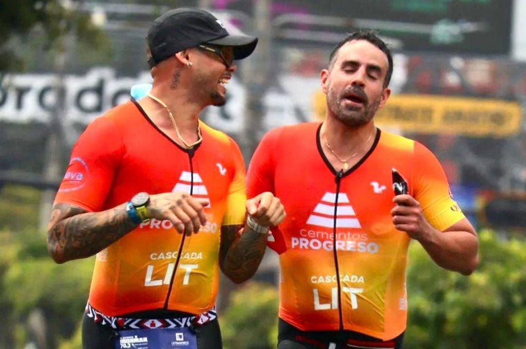 Se ganó el respeto del mundo: hondureño hace historia en el Ironman 70.3 tras competir junto a un atleta no vidente