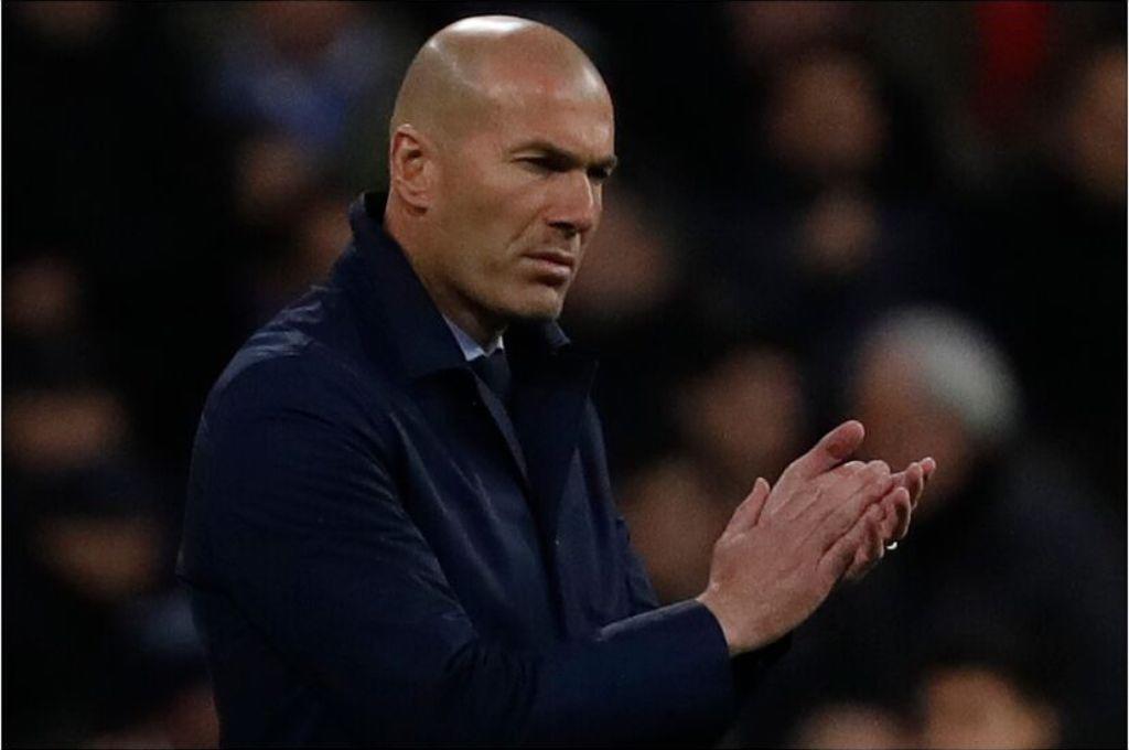 Giro inesperado: El gigante dormido que Zidane aceptaría dirigir ¡Jeque árabes negocian para poder comprar el club!