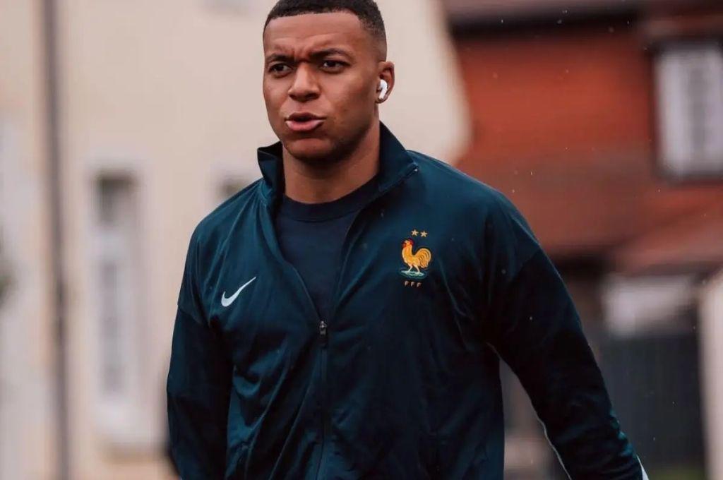¿Noviazgo confirmado? Mbappé estalla las redes: la hermosa actriz con la que ha sido ligado la estrella del Real Madrid