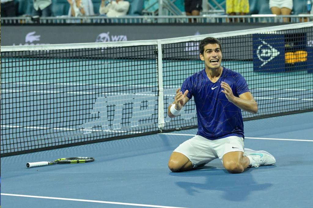 Clase 2003 y tiene al tenis a sus pies: el español Carlos Alcaraz vence a Ruud para ganar en Miami su primer Masters 1000