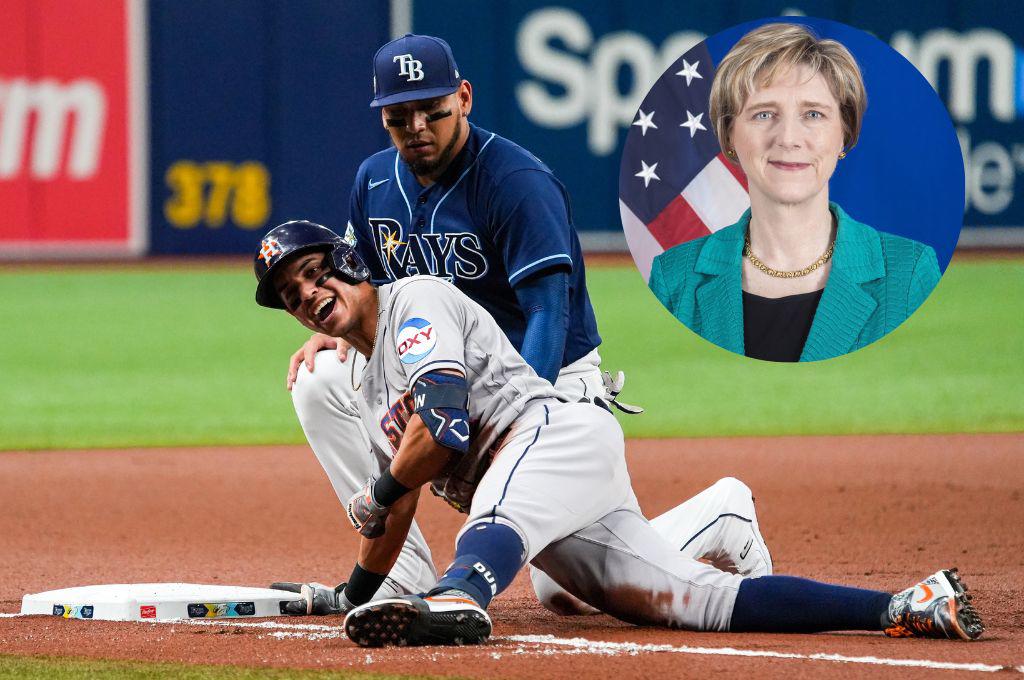 Embajadora de Estados Unidos en Honduras se rinde ante el hondureño Mauricio Dubón tras su destacada temporada en la MLB