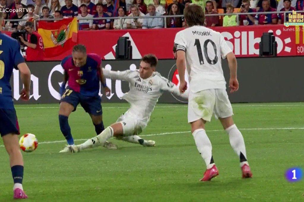 El doble error de Ancelotti, los penales que el VAR no sancionó y el héroe que nadie esperaba en el título 32 del Barcelona en la Copa del Rey