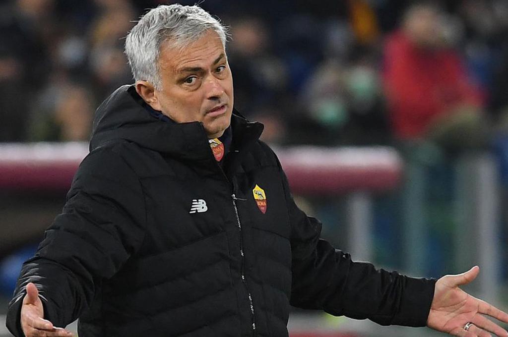 Mourinho estalla ante la prensa: ‘’Tu trabajo es mucho más fácil, por eso ganamos mucho más dinero que tú’’