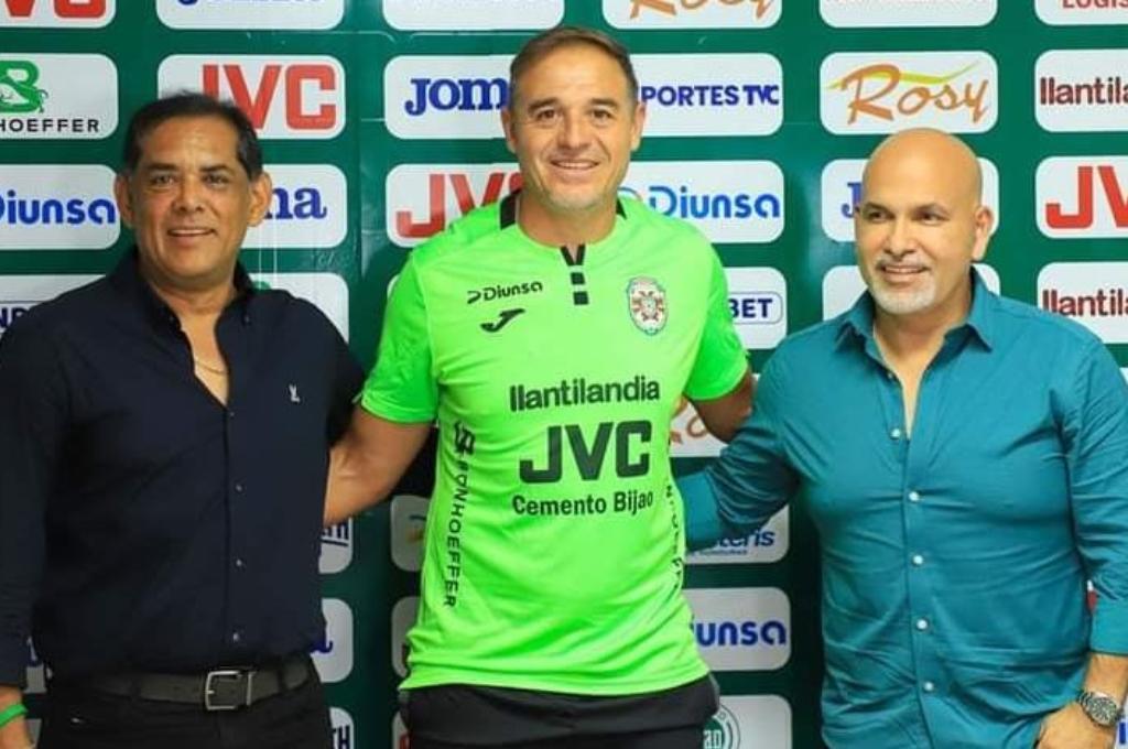 ¿Más fichajes? Rolin Peña anuncia cambios, habla de la Tota Medina y advierte: “Este 2024 será el año de Marathón”