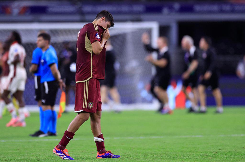 El histórico festejo de Canadá tras clasificar a semifinales de la Copa América y las lágrimas de los jugadores de Venezuela