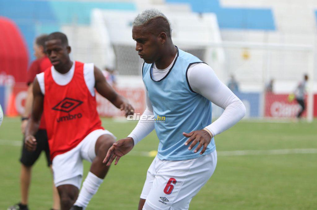 NO SE VIO EN TV: Las selfies del “Toro” Benguché, el detalle con los tacos del debutante Francisco Martínez y el enfado de Manolo Keosseián