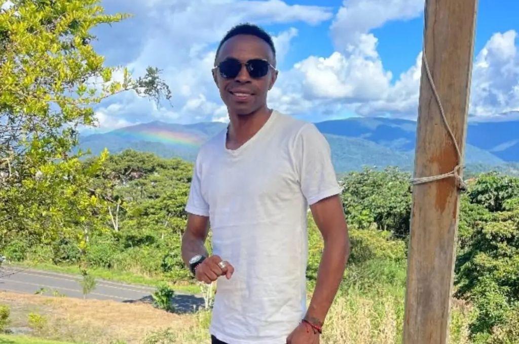 Mundialista es arrestado por robarse celulares y computadoras: fue atrapado con una subametralladora