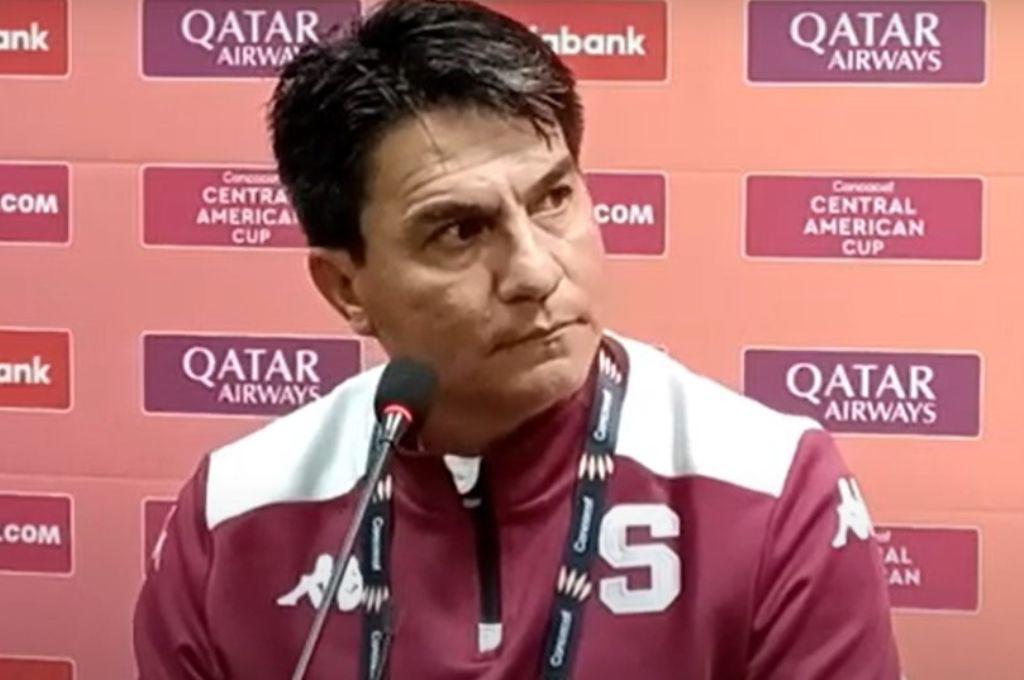 Vladimir Quesada, técnico de Saprissa, habló del empate ante Motagua y dice que a los hondureños y costarricenses les falta humildad