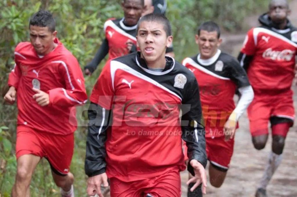 Ex jugador del Olimpia y capitán de Honduras se convierte en Policía Nacional: así es la nueva vida del defensor catracho