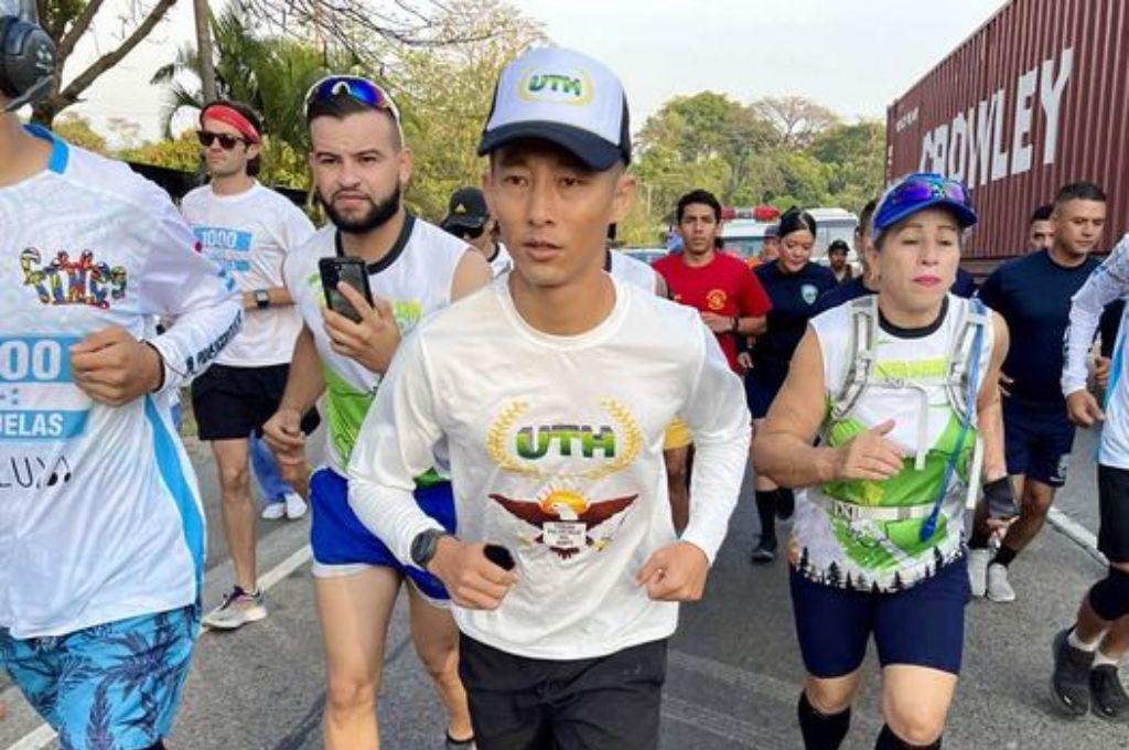 Desmayados y apoyo total del pueblo hondureño: Así va la ruta de 250 KM de Shin Fujiyama para construir una escuela en la UNAH