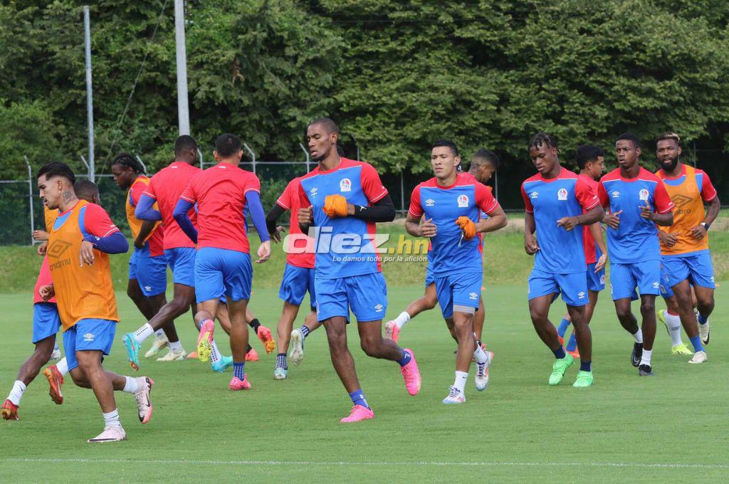 El nuevo uniforme que estrenó Olimpia, el único jugador lesionado y gran ambiente previo al duelo ante Génesis